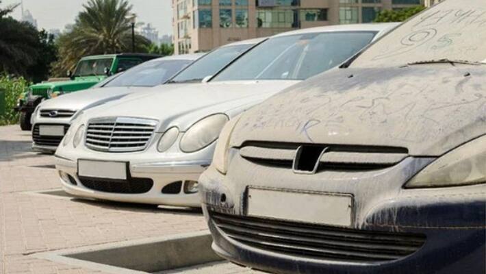 Parking a dirty car on public roads could lead to a fine in Dubai Parking a dirty car on public roads could lead to a fine in Dubai