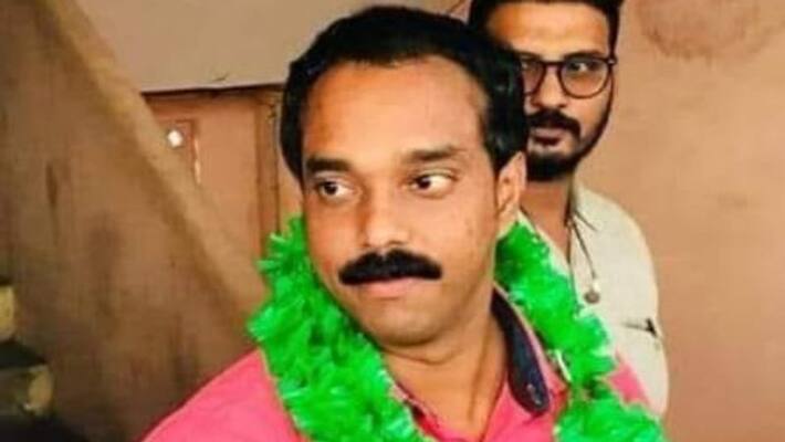 CPIM branch secretary quits party joins IUML in Cherpulassery CPIM branch secretary quits party joins IUML in Cherpulassery