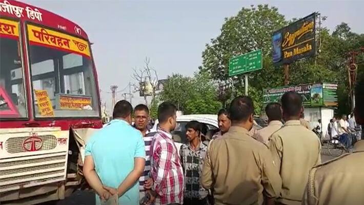 accident happens due to wrong turn taken at road accident happens due to wrong turn taken at road
