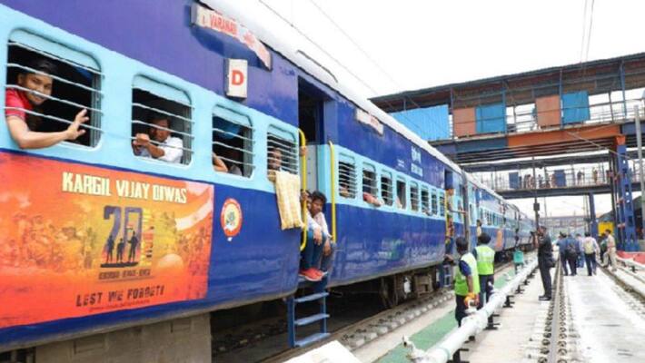 Indian Railways salutes Army Men with this touching Delhi Varanasi Kashi Vishwanath Express Kargil War train Indian Railways salutes Army Men with this touching Delhi Varanasi Kashi Vishwanath Express Kargil War train