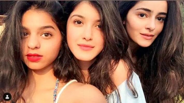 Suhana Khan and Ananya Pandey hit the dance floor caught in a video Suhana Khan and Ananya Pandey hit the dance floor caught in a video