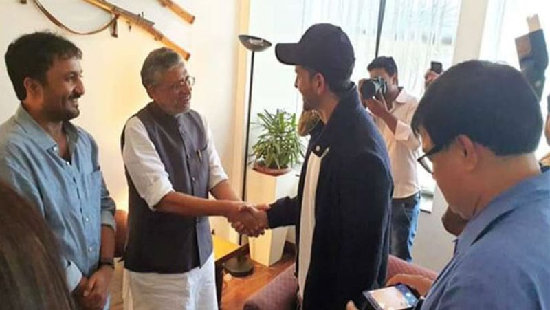 उल्लेखनीय है कि बिहार में बाढ़ से 60 से ज्यादा लोगों की मौत हो गई है। राज्य का ज्यादातर हिस्सा बाढ़ की चपेट में है। करीब 24 लाख लोग प्रभावित हुए हैं। जहां बाढ़ का सबसे ज्यादा असर है वो हैं- शिवहर, सीतामढ़ी, पूर्वी चंपारण, मधुबनी, अररिया, किशनगंज, सुपौल, दरभंगा, पूर्णिया, मुजफ्फरपुर सहरसा और कटिहार।