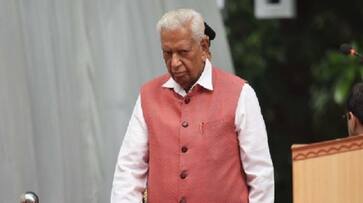 During Karnataka Political Crisis new entry of Governor Vajubhai Vala,  asked to hold the floor test today