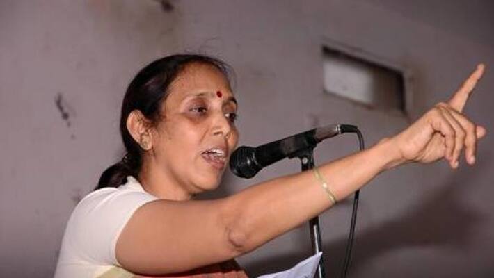 Poongothai aladi aruna Speaking at assembly Poongothai aladi aruna Speaking at assembly