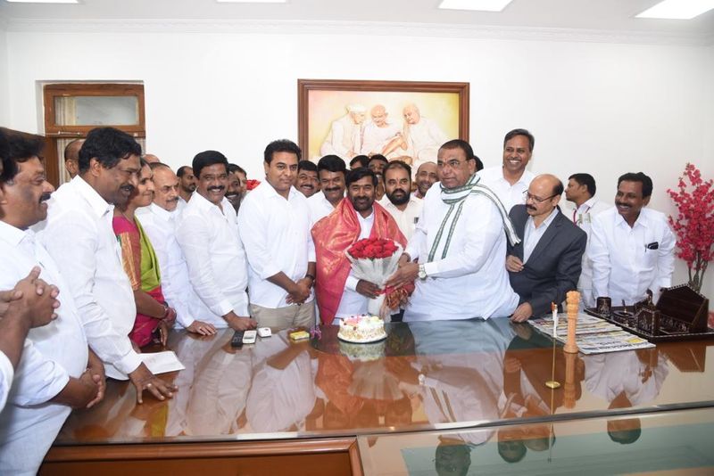 విద్యాశాఖ మంత్రి జగదీశ్ రెడ్డి పుట్టినరోజు వేడుకలు