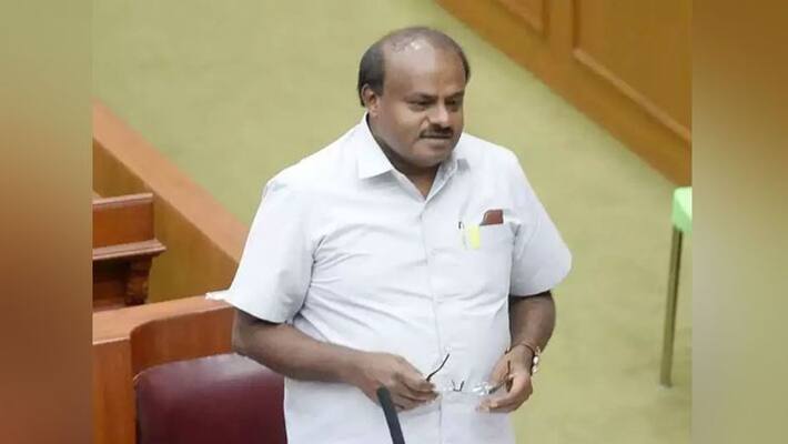 Karnataka crisis: Twice ignored, Guv's third deadline -- trust vote by 6 pm
