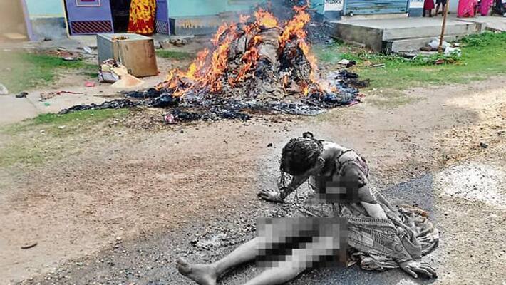 woman goes putting herself on fire in jharkhand woman goes putting herself on fire in jharkhand