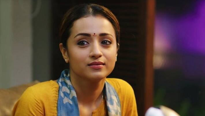 There is nothing with Trishaa! But I am hot:Sree reddi sensational. There is nothing with Trishaa! But I am hot:Sree reddi sensational.