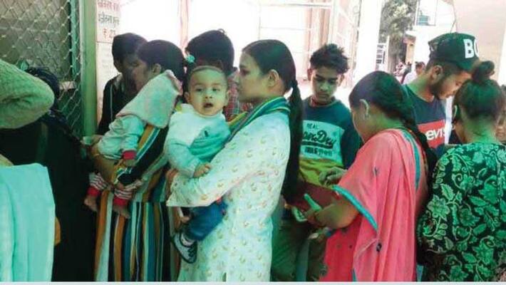 Nainital district magistrate wife takes baby to Govt Hospital Nainital district magistrate wife takes baby to Govt Hospital