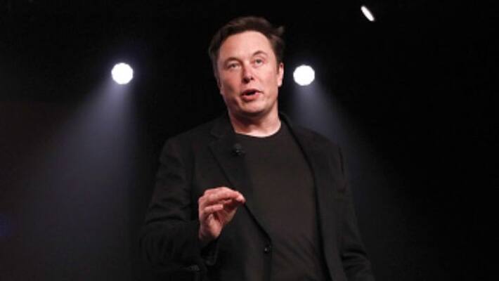 Elon Musk is Now Building Floating Spaceports to Take You to the Moon and Mars Elon Musk is Now Building Floating Spaceports to Take You to the Moon and Mars
