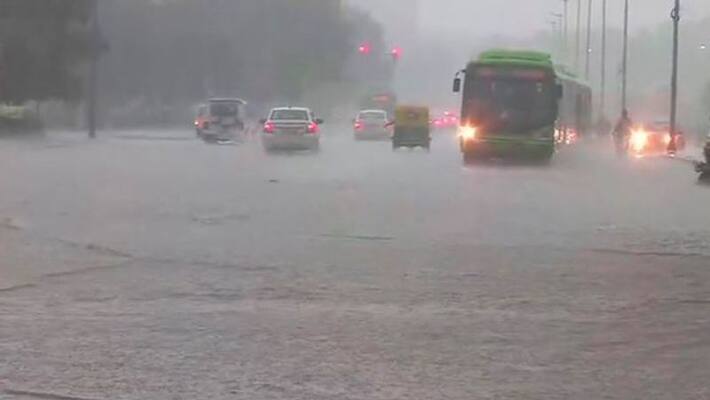 Red Alert in Coastal Karnataka to stay as hevay rain Continues Red Alert in Coastal Karnataka to stay as hevay rain Continues
