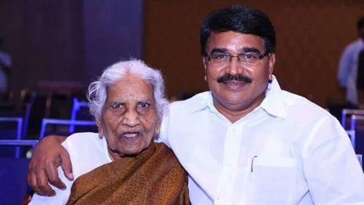 telangan minister singireddy niranjan reddy mother passed away telangan minister singireddy niranjan reddy mother passed away
