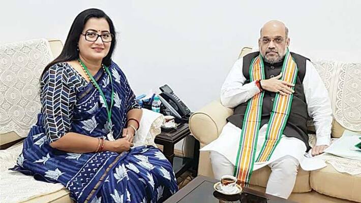 Mandya MP sumalatha Ambareesh Meets Union Minister Amit Shah Mandya MP sumalatha Ambareesh Meets Union Minister Amit Shah