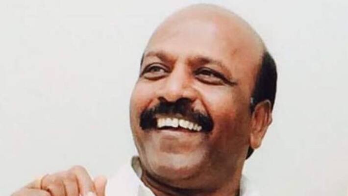 Ask Tamilisai for an explanation of the meaning of the United Government . Health Minister Ma.su Reply to OPS. Ask Tamilisai for an explanation of the meaning of the United Government . Health Minister Ma.su Reply to OPS.