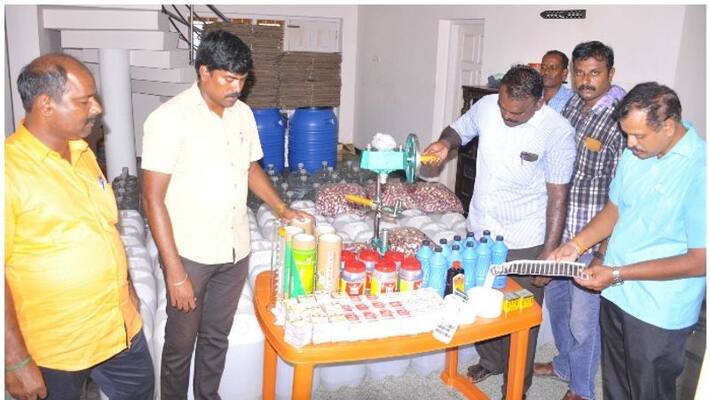 Fake liquor factory in farm house seizure of booze machine - one arrested Fake liquor factory in farm house seizure of booze machine - one arrested