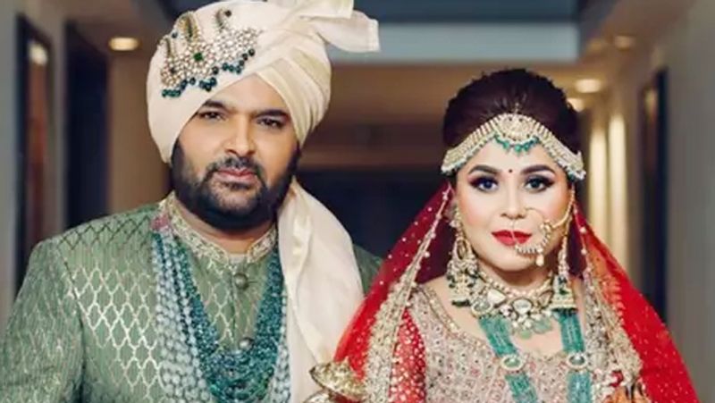 कॉमेडियन ने पिछले साल दिसंबर में अपनी गर्लफ्रेंड गिन्नी चतरथ से शादी की थी। शादी के बाद कपिल पत्नी के साथ क्वालिटी टाइम नहीं बिता पाए थे जिसका अफसोस उनको अफसोस है। कहा जा रहा है किवे बेबीमून के लिए 10 दिन के वकेशन पर कनाडा जा सकते हैं।