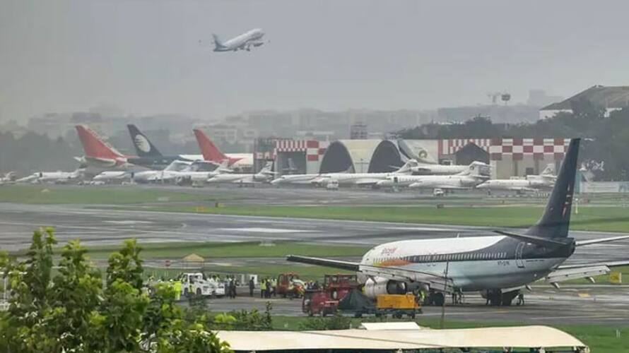 mumbai corporation issues compulsory observation for passengers from south africa mumbai corporation issues compulsory observation for passengers from south africa