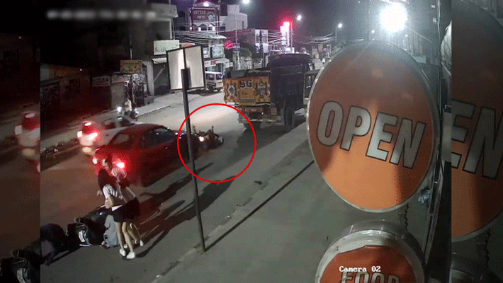 Drunken speeding car accident... bank manager dead Drunken speeding car accident... bank manager dead