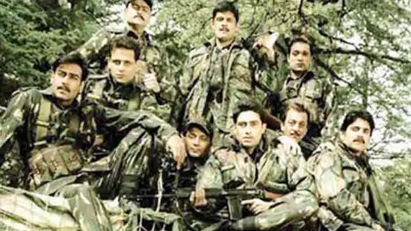 'LOC कारगिल'... कारगिल युद्ध और जवानों के साहस को बयां करने वाली फिल्म 'LOC कारगिल' 2003 में रिलीज की गई थी। इसका डायरेक्शन जेपी दत्ता ने किया था। मूवी में अजय देवगन, संजय दत्त, अभिषेक बच्चन, करीना कपूर, सैफ अली खान और सुनील शेट्टी ने लीड रोल प्ले किया था।