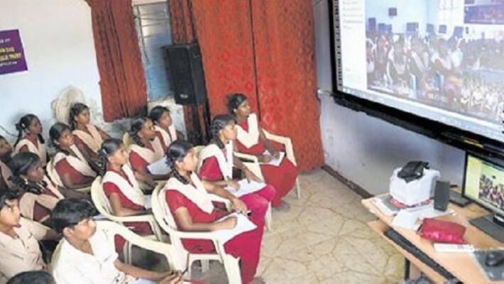 students change private school to govt school students change private school to govt school