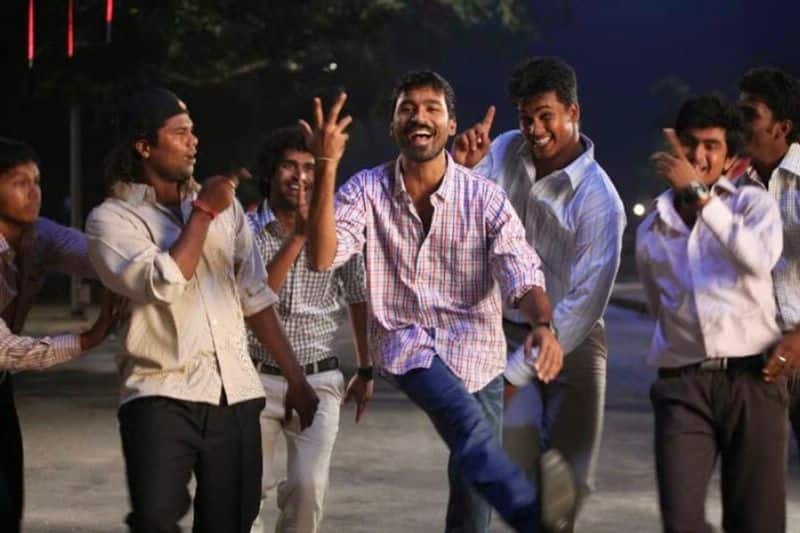 Vellaiyilla Pattadhari (VIP): Keeping in mind that the movie was one of the much needed releases in Dhanush's career, Vellaiyilla Pattadhari (VIP) became the talk of the town because of his intense and enjoyable performance. This movie also helped Dhanush bag a Filmfare award. The film was released in 2014 and was later dubbed into Telugu as Raghuvaran B Tech.