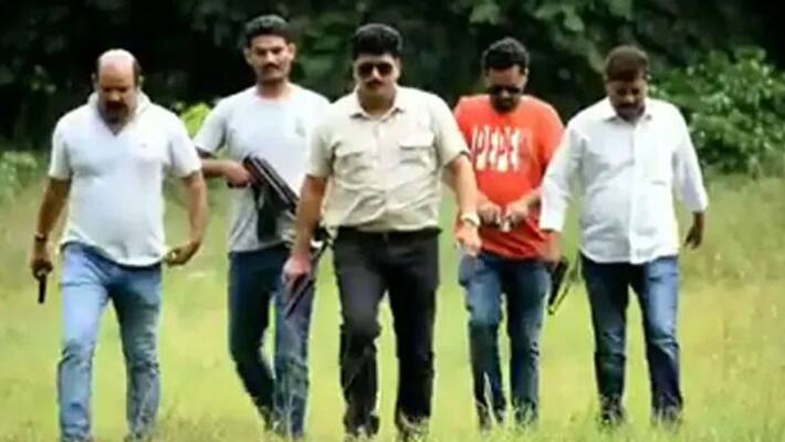 UP Police transfers wntire SWAT team that flaunted official weapons in viral Tiktok video UP Police transfers wntire SWAT team that flaunted official weapons in viral Tiktok video