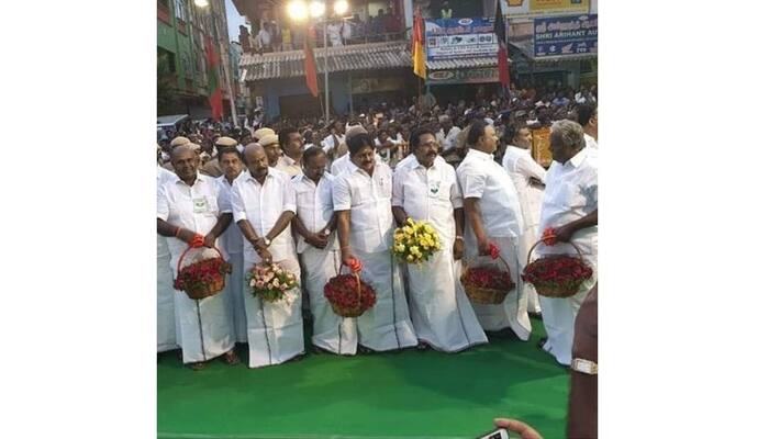 Edappadi palanisamy photo viral an social media Edappadi palanisamy photo viral an social media