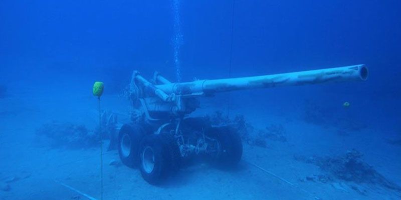 You can now swim among tanks at Jordan's underwater military museum