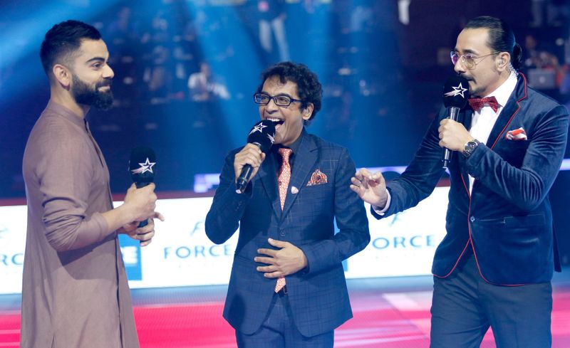 Photo Gallery virat kohli attends pro kabaddi and sings national anthem