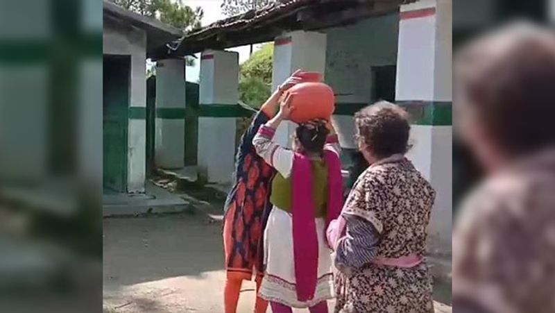 इसी साल मार्च में बहुगुणा ने वापस उसी स्कूल में ज्वाइन किया था। उन्होंने आरोप लगाया कि उन्हें इस दौरान वेतन का भी भुगतान नहीं किया गया था।