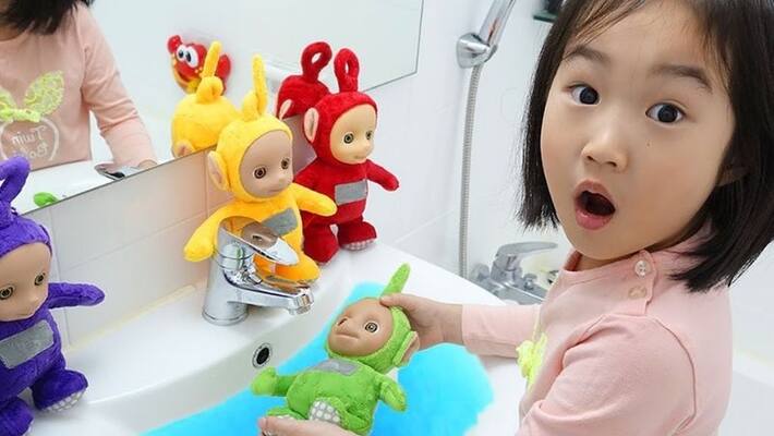 6-Year-Old YouTube Star Known for Toy Reviews Buys Property Worth Rs 55 Crores 6-Year-Old YouTube Star Known for Toy Reviews Buys Property Worth Rs 55 Crores