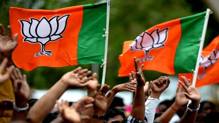 50 MLAs of Congress NCP in touch with BJP Says Maharashtra Minister 50 MLAs of Congress NCP in touch with BJP Says Maharashtra Minister