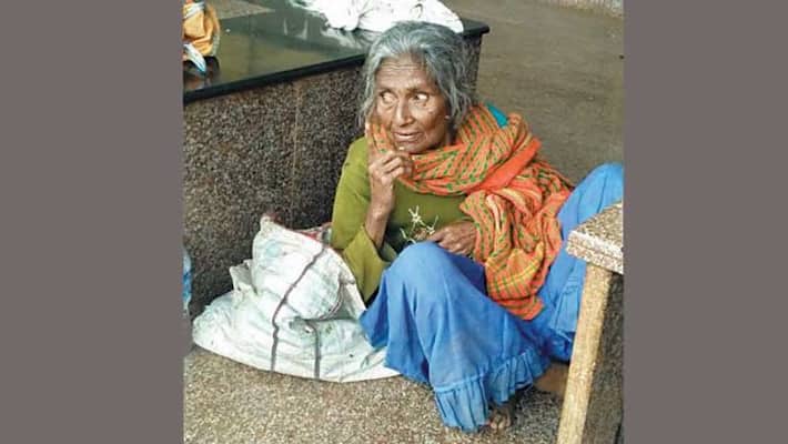 Suvarna News Kannada Prabha Helps To Orphan Lady In Bagalkot Suvarna News Kannada Prabha Helps To Orphan Lady In Bagalkot