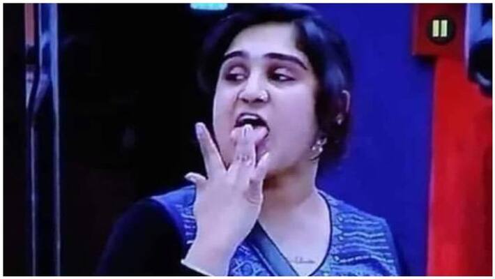 actress vanitha vijayakumar's twitter share actress vanitha vijayakumar's twitter share