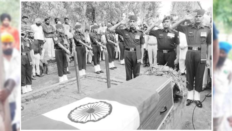 कुछ दिन पहले ही मां को किया था कॉल: शहीद ने कुछ दिन पहले ही घर पर कॉल किया था। उसने बताया था कि वहां का माहौल बहुत खराब है। हो सकता है कि यह उसका आखिरी कॉल हो। शनिवार को घर पर राजिंदर की शहादत का संदेश पहुंचा। शहीद की पार्थिव देह लेकर गांव आए सूबेदार सलविंदर सिंह और हवलदार तरविंदर सिंह के मुताबिक, आतंकियों को सीमा पार कराने के लिए पाकिस्तानी सेना लगातार कवर फायर कर रही थी। राजिंदर ने उन्हें रोकने की कोशिश की। इस दौरान उसके सीने में आकर गोली लगी।
