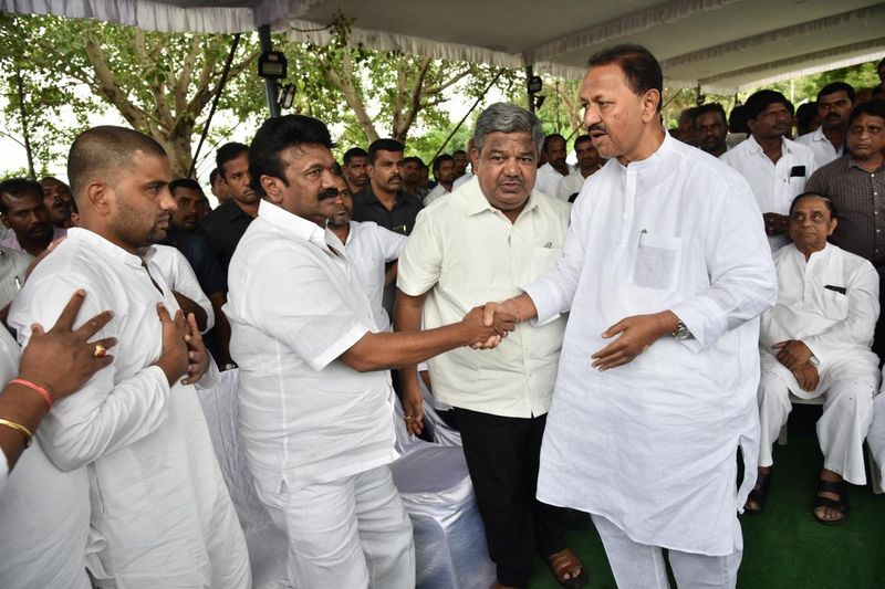 former union minister jaipal reddy final rites completes at pv ghat in hyderabad
