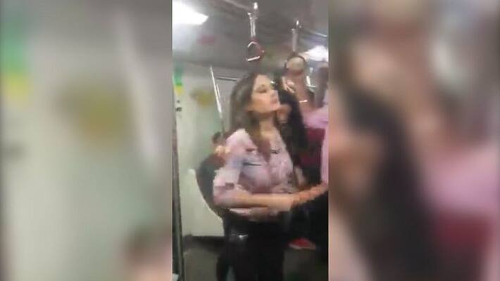 Man flashes woman on Yellow Line of Delhi Metro. Twitter thread goes viral Man flashes woman on Yellow Line of Delhi Metro. Twitter thread goes viral