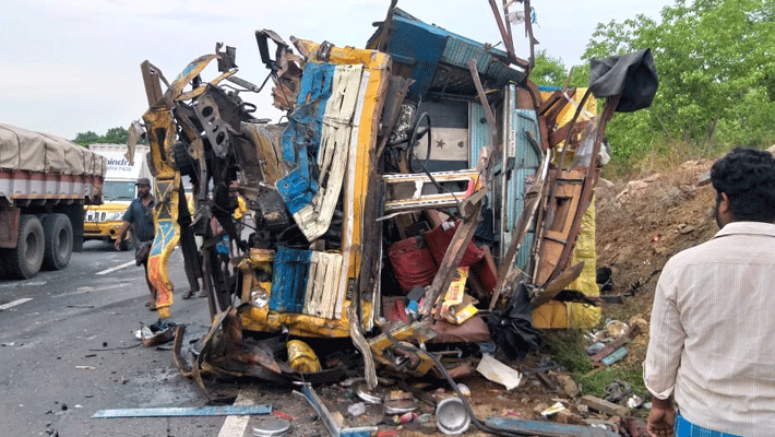 Freight vehicle accident...2 people kills Freight vehicle accident...2 people kills