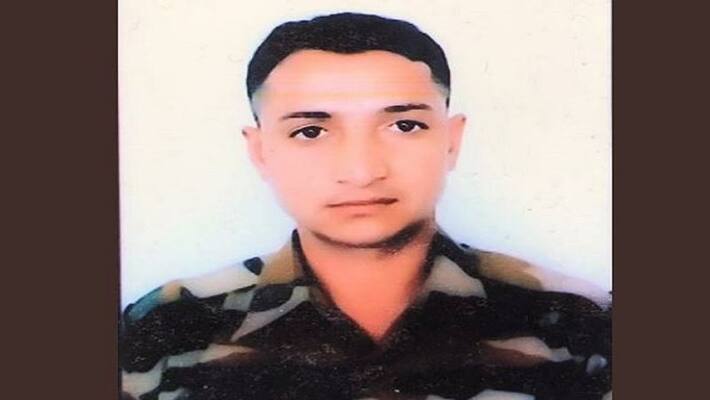 Jawan martyred 2 Pak soldiers killed in ceasefire violation along LoC Jawan martyred 2 Pak soldiers killed in ceasefire violation along LoC