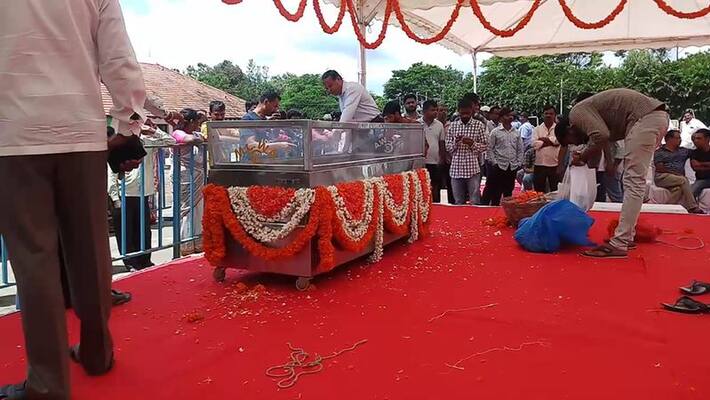 Coffee Day owner Siddhartha's cremation on the estate Coffee Day owner Siddhartha's cremation on the estate