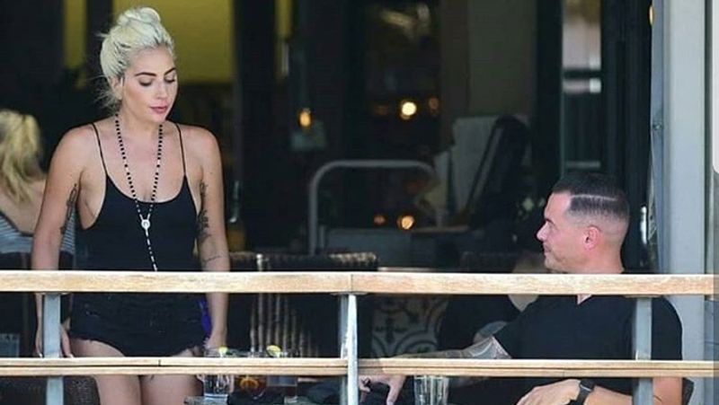 Lady Gaga Kissing Dan Horton in Publically