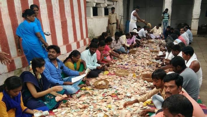 More Than 5 Lakh Rs in Tulasigeri Hanuman Temple More Than 5 Lakh Rs in Tulasigeri Hanuman Temple