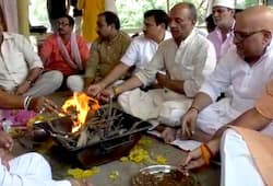 Unnao rape survivor accident Uttar Pradesh Congressmen perform rituals for the deceased