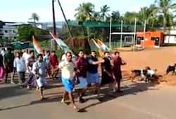 Kerala: Malappuram Youth Congress workers stage 'lungi march' against Air India