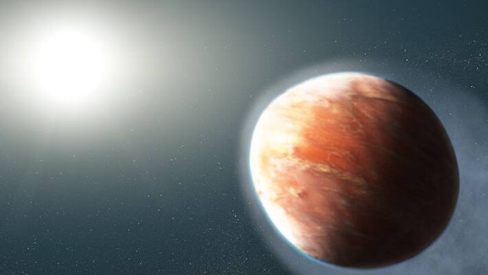 Hubble Discovers Exoplanet Shaped Like a Football Hubble Discovers Exoplanet Shaped Like a Football