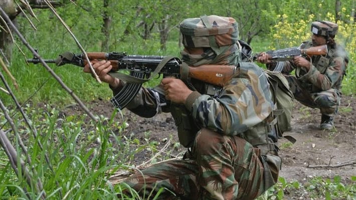 crpf and jaish e mohammed terrorist rifle fight at troll area, and 3 terrorist shoot out by crpf
