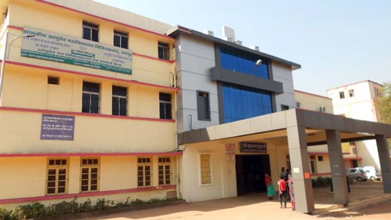 shameful behavior of the doctor in Government Ayurvedic College of Raipur