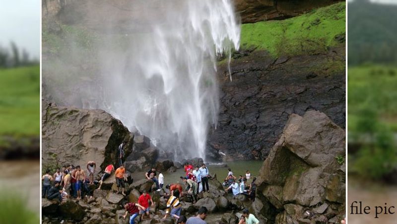 9 girls washed away in Pandavkada waterfall during picnic, monsoon in Mumbai