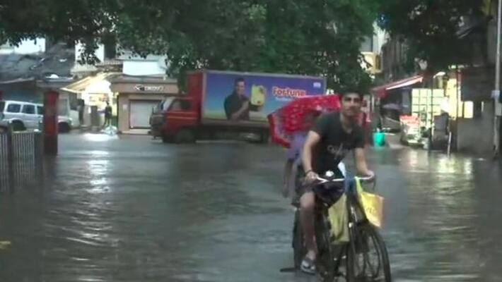 11 districts of karnataka declares holiday to schools and colleges due to heavy rain 11 districts of karnataka declares holiday to schools and colleges due to heavy rain