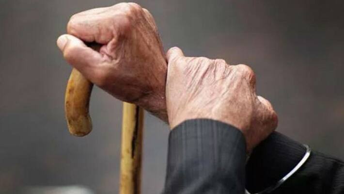 Sons abandon 70-year-old mother on road in hyderabad Sons abandon 70-year-old mother on road in hyderabad